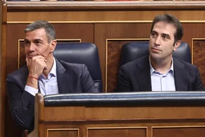 El Consenso de PwC mantiene el crecimiento de España pese a Irán, pero el 66% lo cuestiona