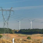 El Gobierno aprueba 17.900 millones extra para acelerar la modernización de las redes eléctricas