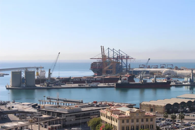El Gobierno aprueba inversiones de 1.567 millones de euros en los puertos españoles para 2027