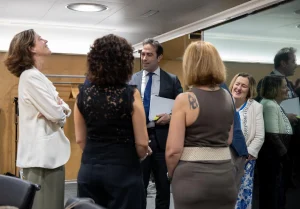 El Gobierno reactivará en septiembre la ley para crear la Autoridad del Cliente Financiero