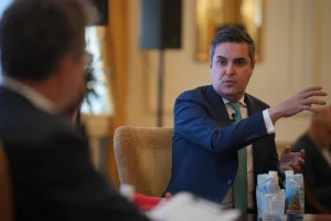 El Gobierno Vasco respaldará el proyecto más atractivo para mantener Tubos Reunidos en Euskadi