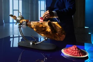 El jamón ibérico de bellota Cinco Jotas, presente en la final del Mundial España-Argentina