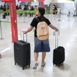 El uso del coche para ir al aeropuerto gana peso tras subir un 14,3% las reservas de parking en 2025