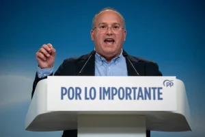 Feijóo presenta a los 50 candidatos del PP a las alcaldías de provincia, entre ellos Gema Igual