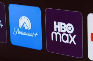 Fiscales de 12 estados de EEUU demandan para frenar la adquisición de Warner Bros por Paramount Skydance