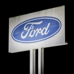 Ford firma un acuerdo estratégico con Micron para asegurar el suministro de memorias a largo plazo