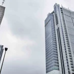Intesa Sanpaolo logra un beneficio récord de 5.554 millones hasta junio y prevé 2026 récord