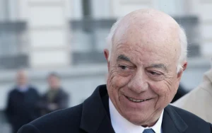 La Audiencia Nacional abre juicio contra BBVA, su expresidente y otras 14 personas por Villarejo