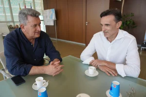 La Comunitat Valenciana y Murcia piden al Gobierno que cumpla los plazos del Corredor Mediterráneo