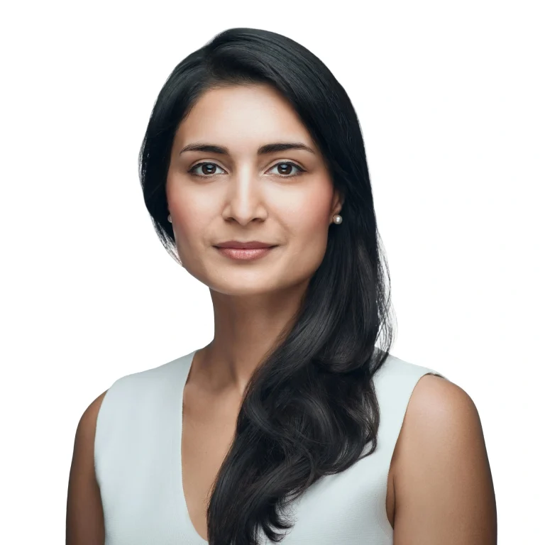 La IATA nombra a Saadia Zahidi como su nueva directora general, primera mujer en el cargo