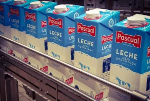 La plantilla de Leche Pascual en Gurb (Barcelona) anuncia encierro y protestas en Madrid