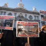Las víctimas de Angrois exigen al Estado una petición pública de perdón institucional 13 años después
