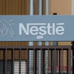 Nestlé ultima vender a Platinum Equity el 50% de su negocio europeo de agua por 5.000 millones