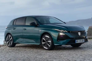 Peugeot impulsa su ofensiva eléctrica con el E-308, un compacto de hasta 410 km de autonomía