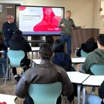 Santander supera las 1.000 sesiones gratuitas de educación financiera en el semestre de 2026