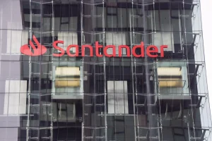 Santander UK nombra director financiero a Tom Ranger y ficha al ex consejero delegado de WiZink