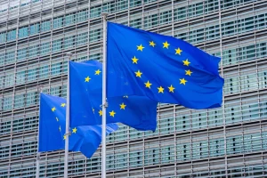 Bruselas rechaza las críticas de EEUU y niega que su mecanismo sobre el carbono sea un arancel