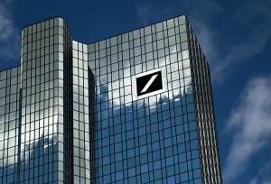El Banco Popular de China designa a Deutsche Bank banco de compensación de yuanes en Europa