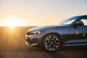 El BMW Serie 3 cumple cinco décadas como referencia de las berlinas deportivas desde 51.150 €