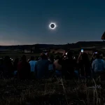 El eclipse solar dispara un 25,7% el gasto de turistas extranjeros en provincias más visibles