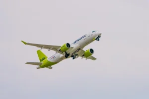 El Parlamento de Letonia da luz verde a un nuevo rescate de airBaltic con bonos por 30 millones