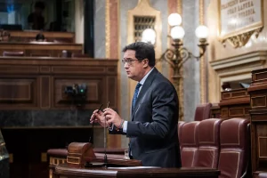 España presentará en septiembre su candidatura para albergar una gigafactoría europea de IA