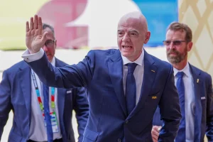 Infantino convoca una reunión de urgencia de la FIFA en Rabat por su plan del Mundial