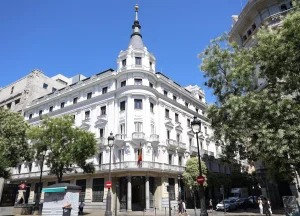 La CNMC plantea sancionar a Lyntia por incumplir compromisos en la compra a Iberdrola