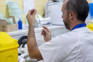 La Comunidad de Madrid prepara la campaña de vacunación contra la gripe con 1,6 millones de dosis