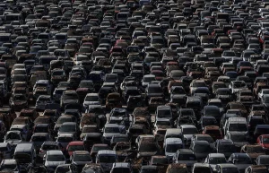 La UE obligará a que los coches nuevos incluyan un 25% de plástico reciclado desde 2036