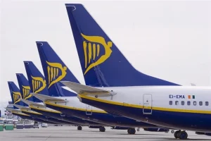 Ryanair marca un récord histórico al transportar 22,2 millones de pasajeros en julio, un 7% más