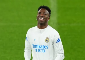 Vinícius Júnior se incorpora a los entrenamientos del Real Madrid tras el Mundial