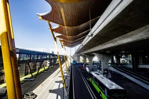 Acciona, Ferrovial, Sacyr, OHLA y Elecnor pujan por las primeras obras de ampliación de Barajas