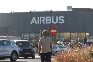 Airbus pide pausar la mediación para analizar el conflicto e invita a negociar a los sindicatos