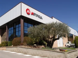 Airtificial reduce un 65% sus pérdidas hasta junio y eleva un 77% sus ingresos