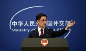 China critica la ley de EEUU que allana el camino a más sanciones por comprar energía rusa