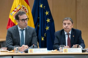 Cuerpo y Planas garantizan apoyo al sector agroalimentario más allá del 30 de septiembre por Irán