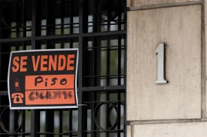 El 16% de los pisos en venta bajó precios en el segundo trimestre, con 28.280 euros menos