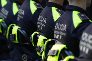 El gobierno de Barcelona cifra en 1.245 los agentes de la Guàrdia Urbana afectados por filtración