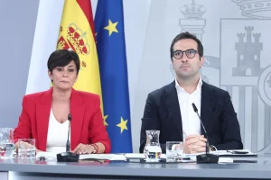 El Gobierno eleva a 21 días las reservas de GNL para afrontar tensiones en invierno