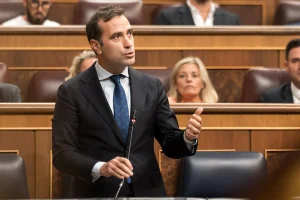 El Gobierno reúne a la patronal y a los sindicatos para hacer seguimiento de la guerra de Irán