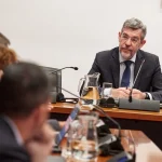 El PP alerta de que la creación de empleo se ralentiza y el Gobierno solo regulariza inmigrantes