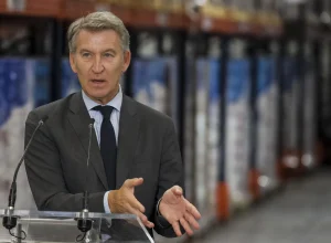 El PP propone acabar con las zonas tensionadas y avales de hasta el 100% para jóvenes