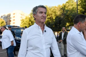 Feijóo acusa al Gobierno de hundir la oferta y disparar los precios de la vivienda en España