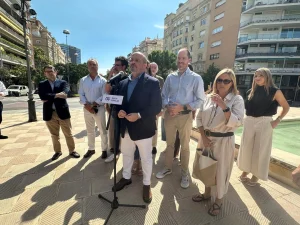 Fernández pide que Cataluña dé ejemplo al mundo y deje atrás los garrotazos del Fossar