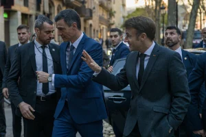 Los Reyes ofrecerán una cena de gala a Macron en su visita de Estado y Sánchez le recibirá en La Moncloa