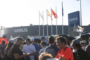 Los sindicatos pausan la huelga indefinida en Airbus pese al voto de la plantilla por seguir