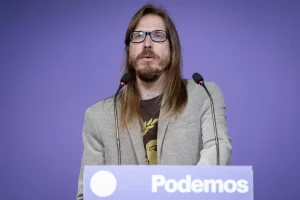 Podemos culpa al Gobierno de avivar el racismo y el odio con su inacción ante la crisis de Ceuta