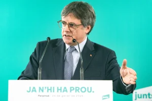 Puigdemont reivindica la independencia ante la «alarmante» situación educativa del PISA 2025