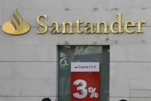 Santander alcanza el 38,18% de ejecución de su recompra de acciones de 1.825 millones